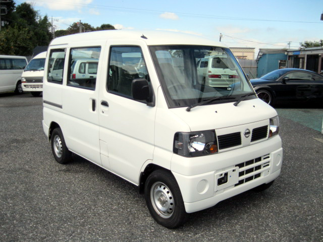 NISSAN CLIPPER VAN 0.7