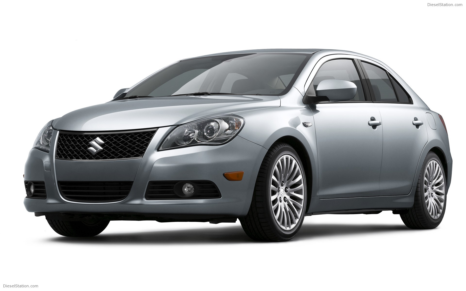 SUZUKI KIZASHI (FR) 2.4
